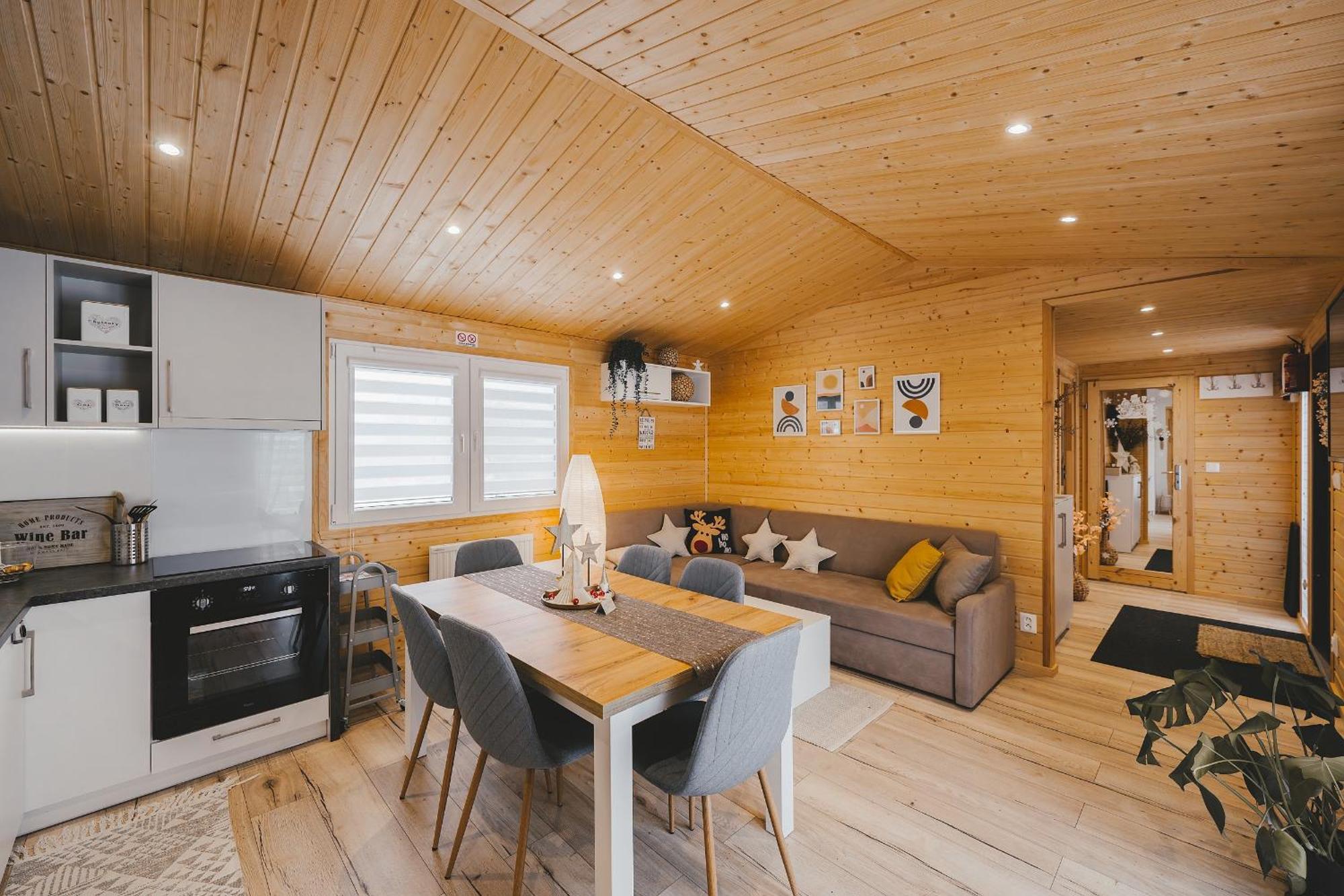 Apartman Andrea แชร์เวนาโวดา ภายนอก รูปภาพ